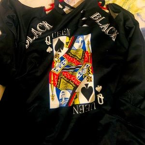 Casual black queen top